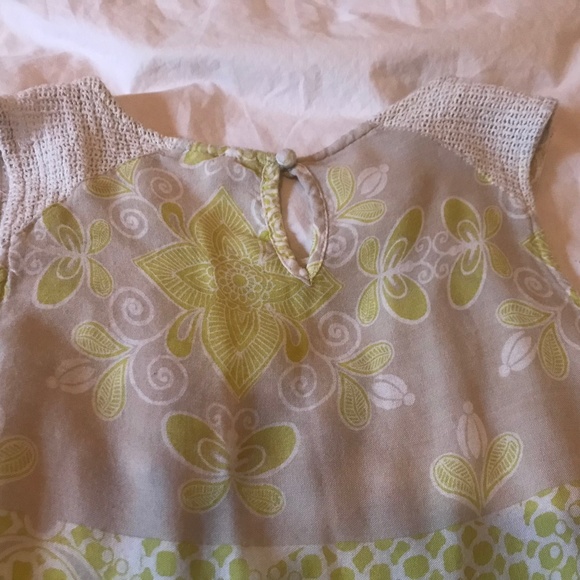 Japna Silky sleevless blouse - Picture 3 of 4